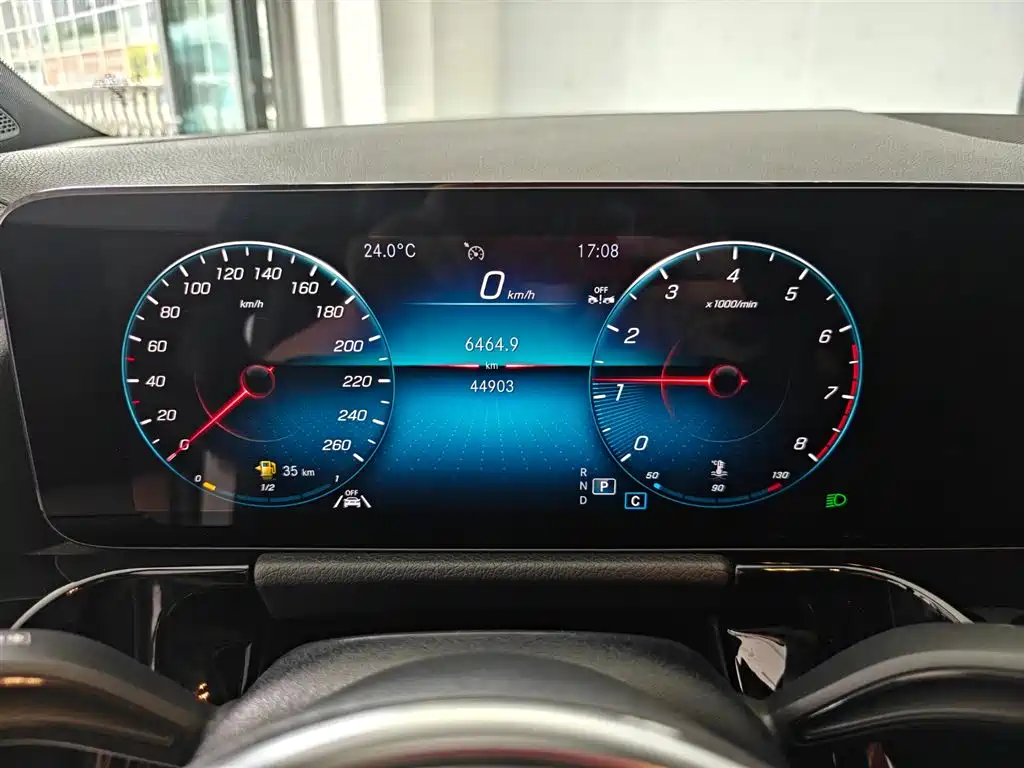 Mercedes-Benz GLA 2023 — фото 6
