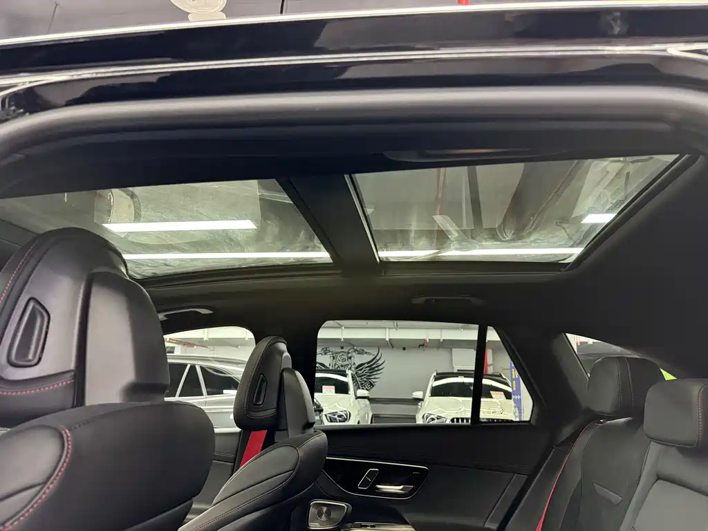 Mercedes-Benz GLC AMG 2024 — фото 10
