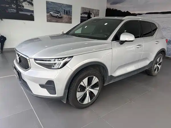 Volvo XC40 2024