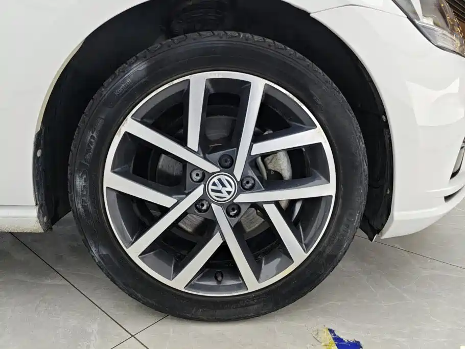 Volkswagen Golf 2020