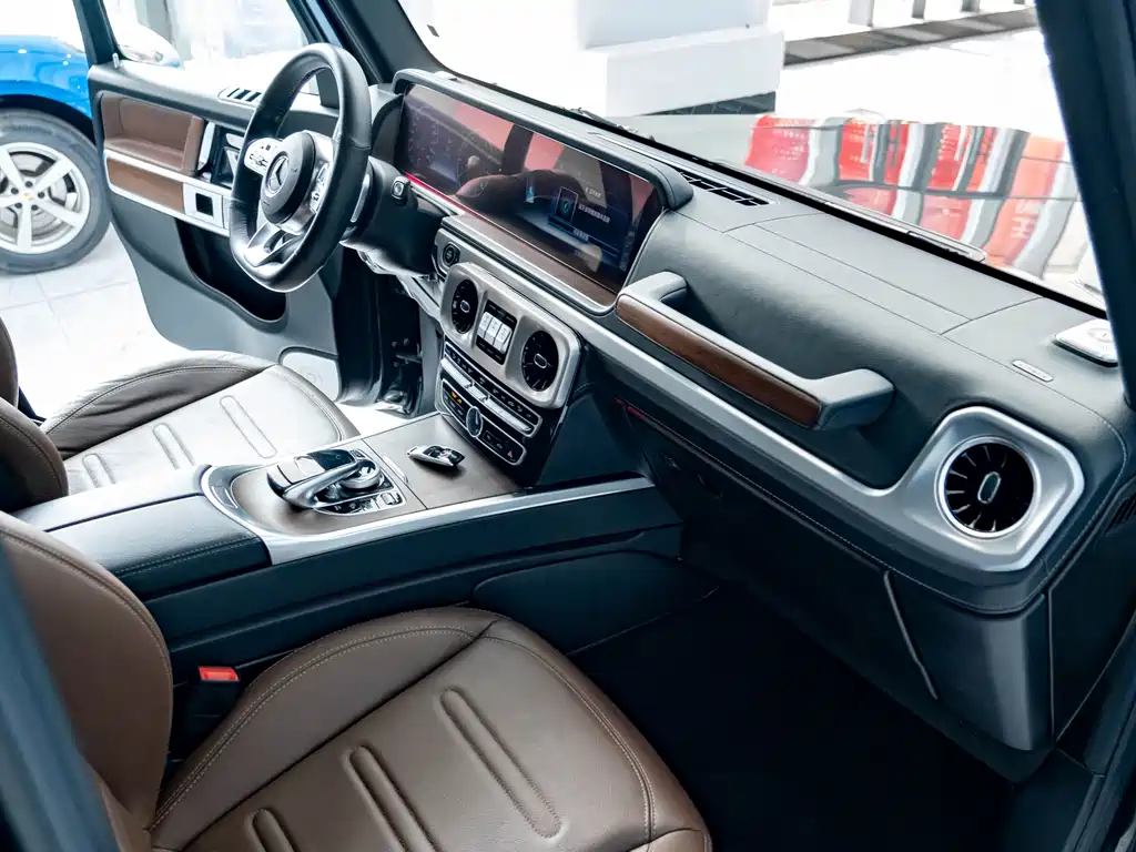 Mercedes-Benz G-Class 2022 — фото 11