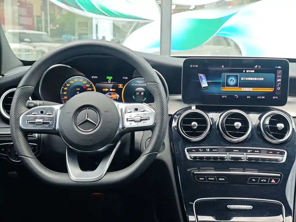 Mercedes-Benz C-Class 2020 — фото 15