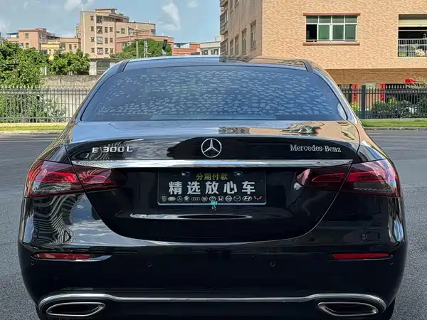 Mercedes-Benz E-Class 2021