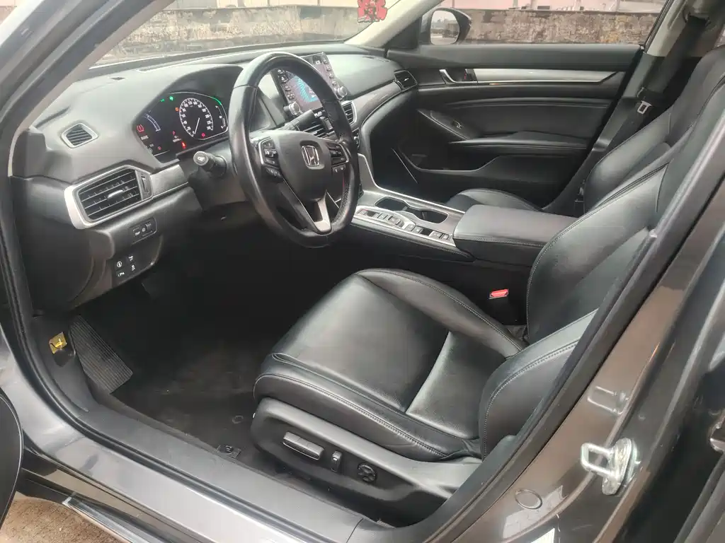 Honda Accord 2020 — фото 12