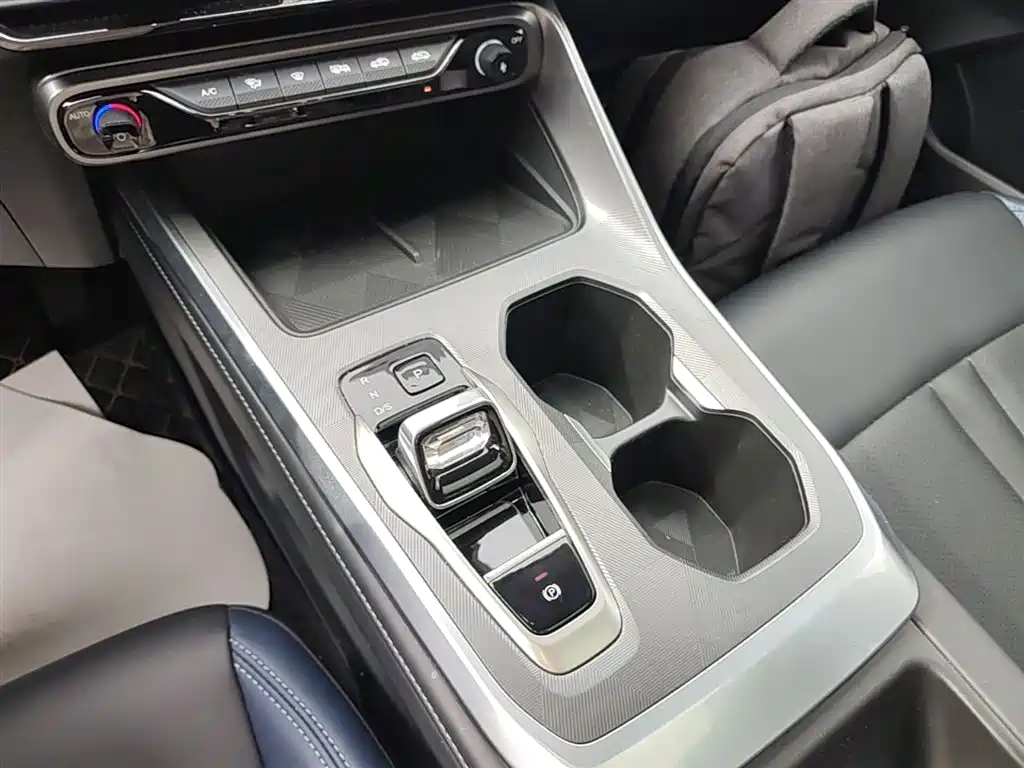 GAC Motor Trumpchi GS3 2024 — фото 14