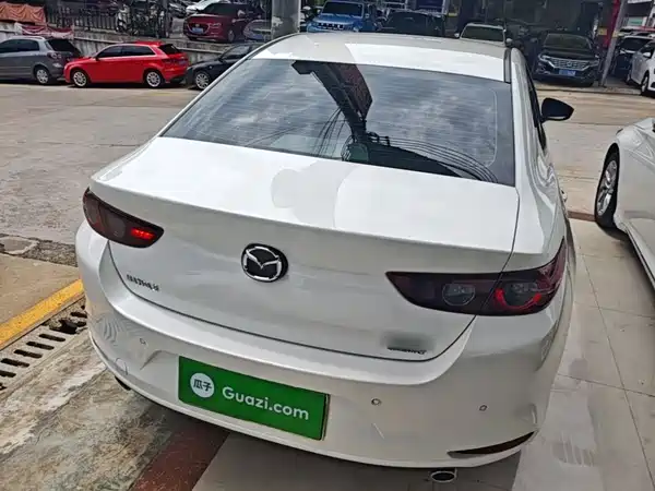 Mazda 3 Axela 2021