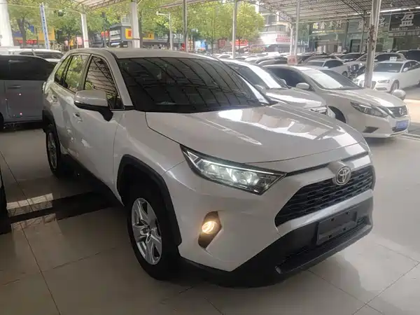 Toyota RAV4 2021
