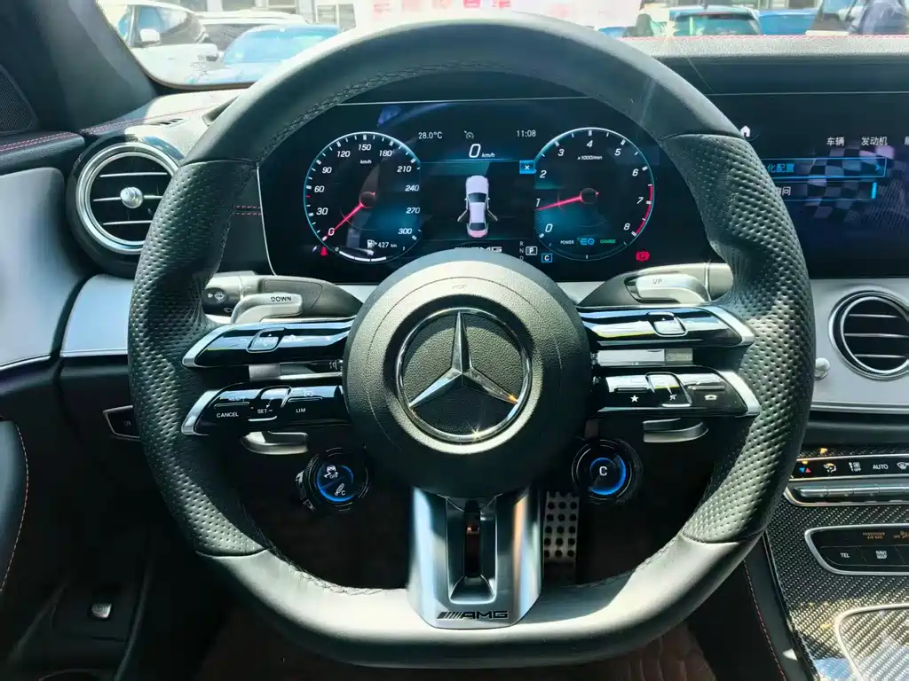 Mercedes-Benz E-Class AMG 2022 — фото 13