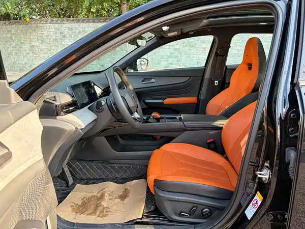Changan UNI-V 2025