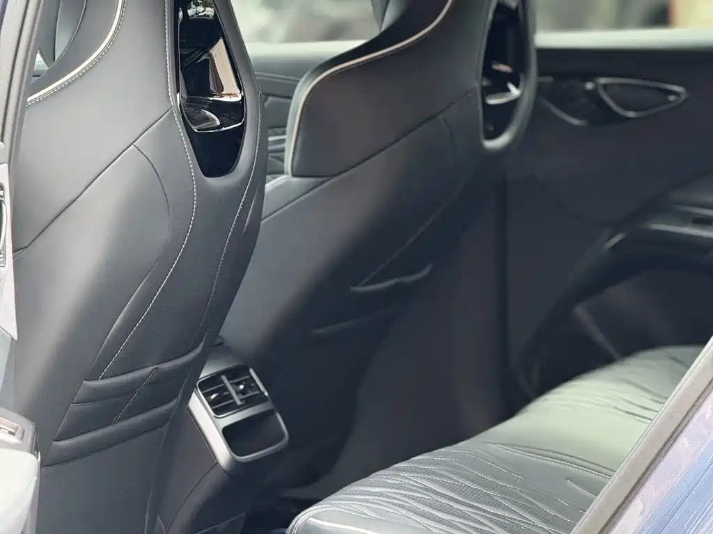 BYD Seal 2023 — фото 9