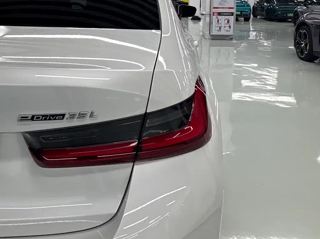BMW i3 2024