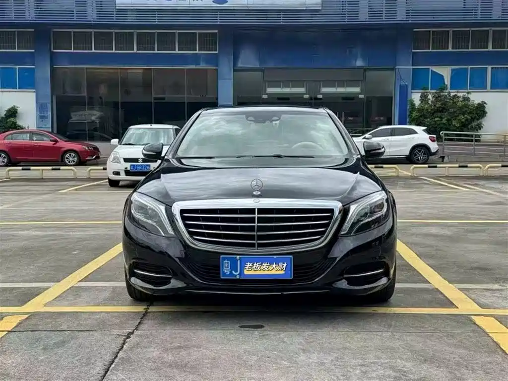 Mercedes-Benz E-Class 2015