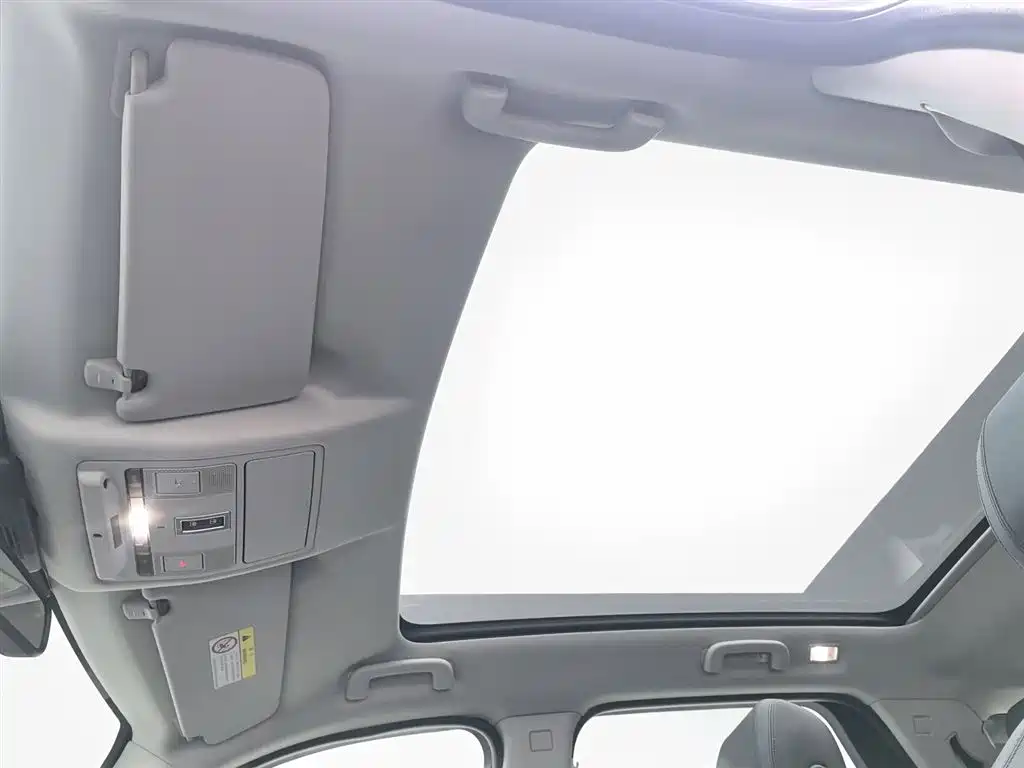 Land Rover Discovery Sport 2018 — фото 14
