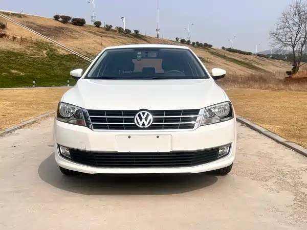 Volkswagen Gran Lavida 2013