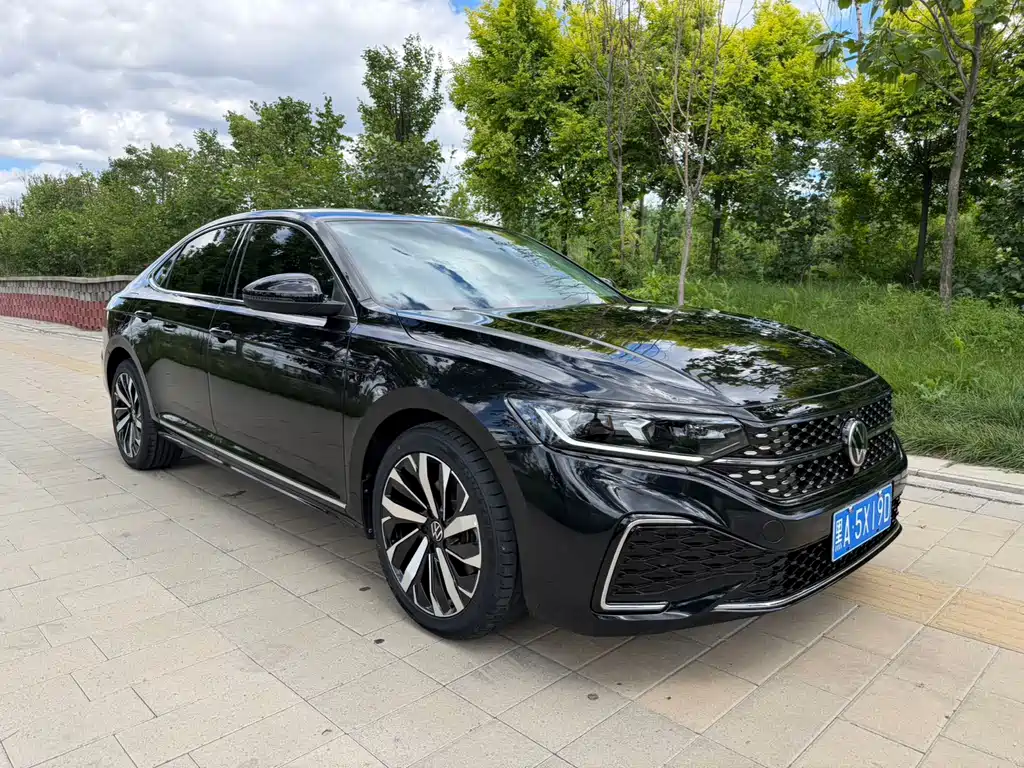 Volkswagen Passat 2022