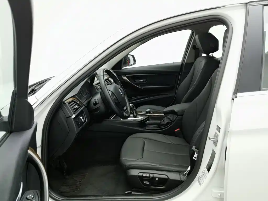 BMW 3 Series 2013 — фото 10