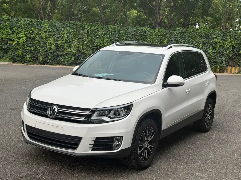 Volkswagen Tiguan 2016 — фото 1