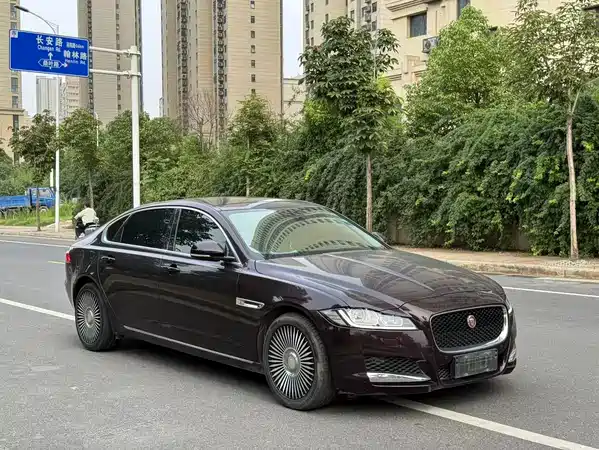 Jaguar XFL 2021