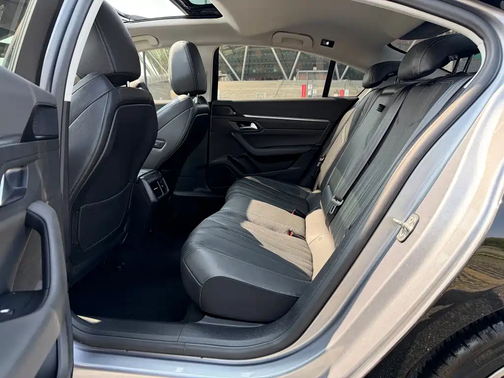 Peugeot 508 2023 — фото 14