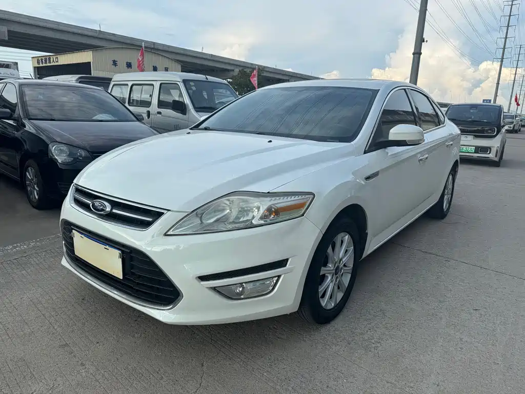 Ford Mondeo 2013