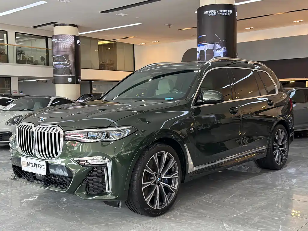 BMW X7 2022 — фото 1