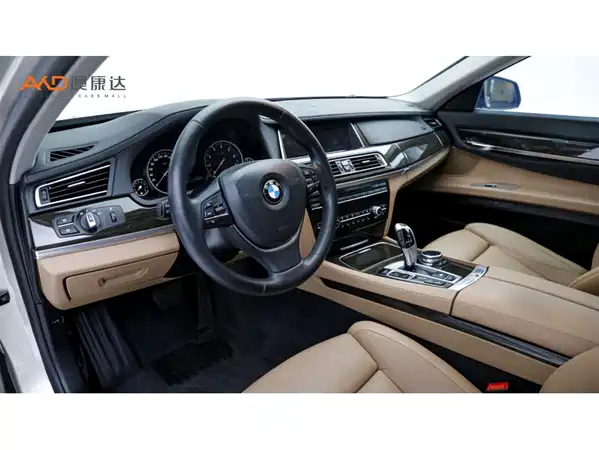 BMW 7 Series 2015