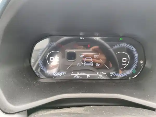 Geely Emgrand 2023