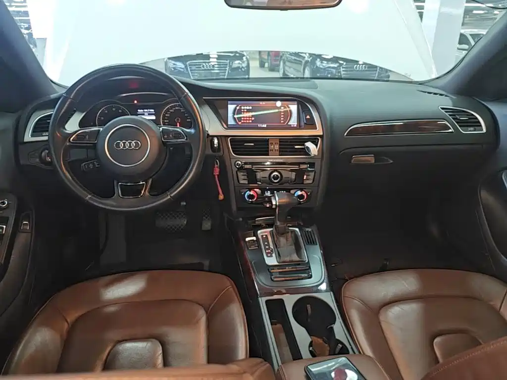 Audi A4L 2015 — фото 10
