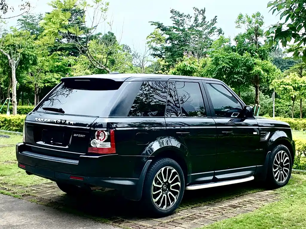 Land Rover Range Rover Sport 2011 — фото 31