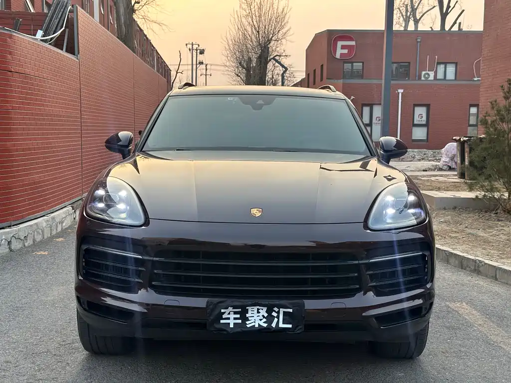 Porsche Cayenne 2018 — фото 2