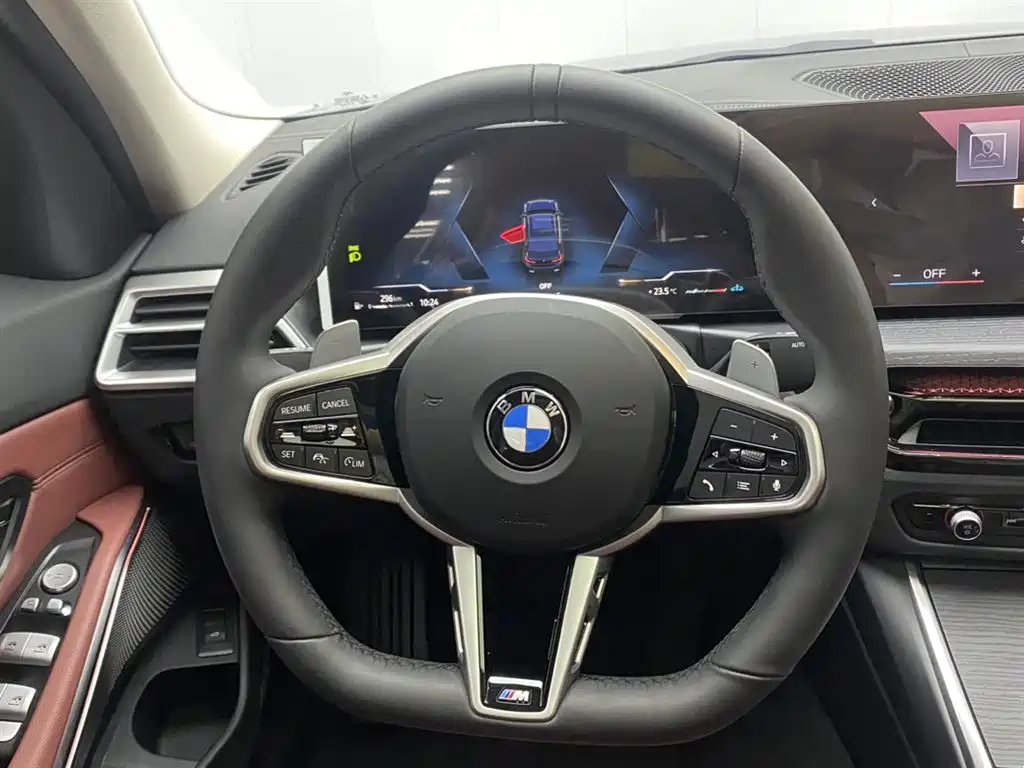 BMW 3 Series 2025 — фото 14
