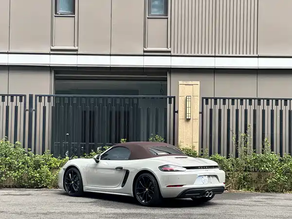 Porsche 718 2023