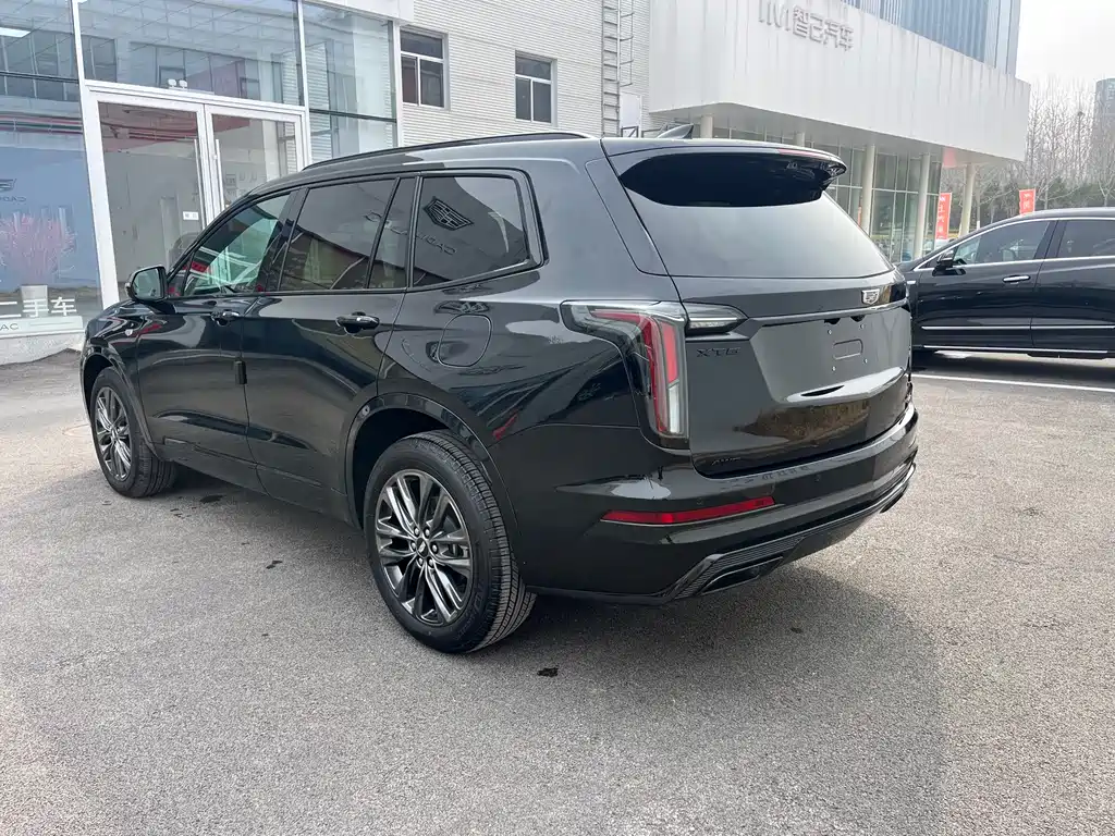 Cadillac XT6 2024 — фото 15