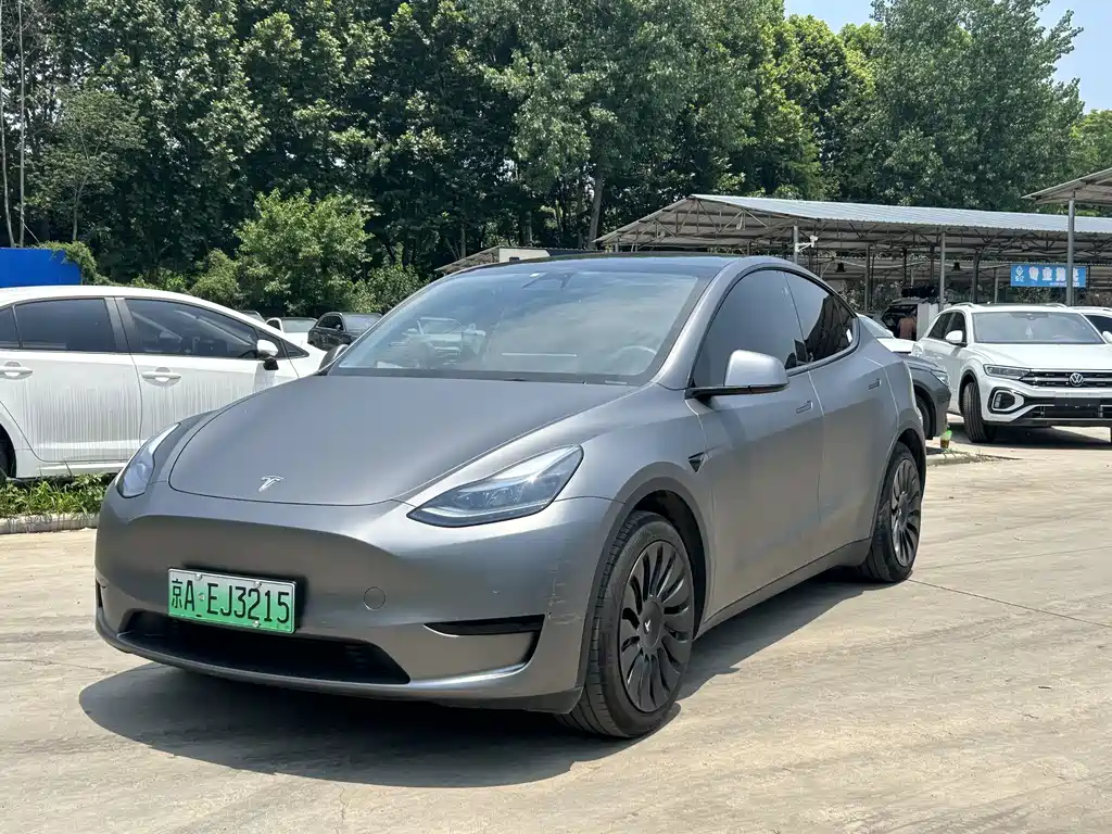 Tesla Model Y 2024 — фото 1