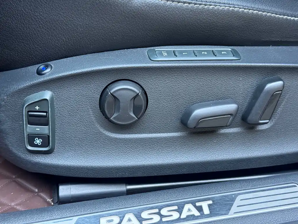 Volkswagen Passat 2018 — фото 17