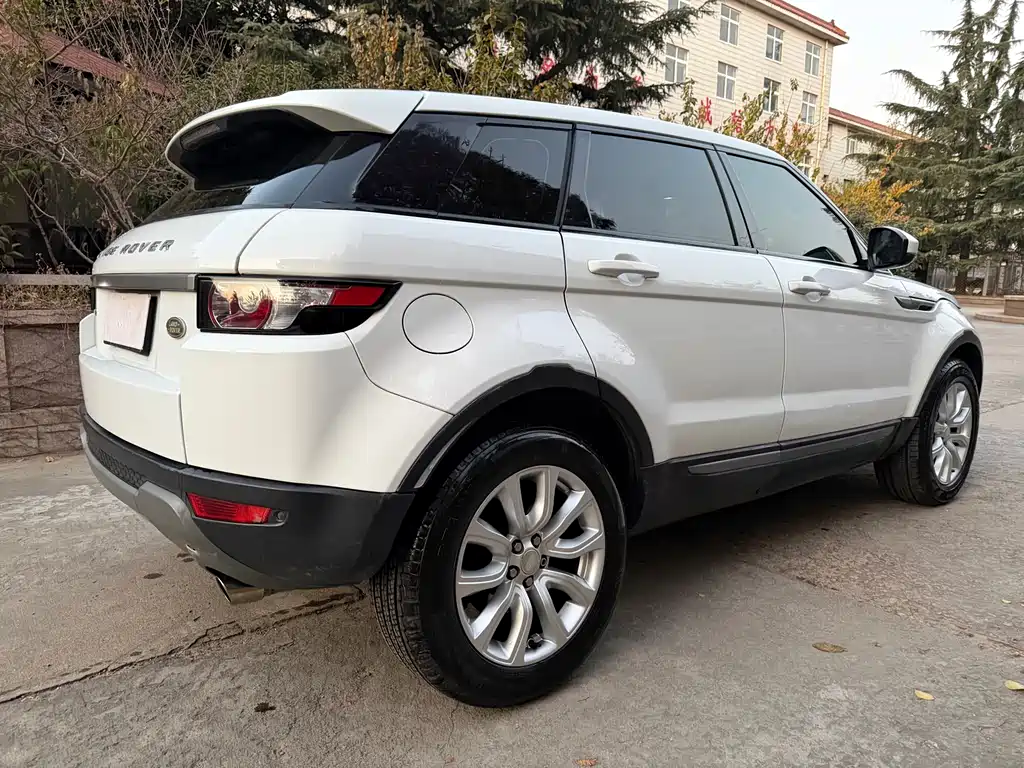 Land Rover Evoque 2016 — фото 12