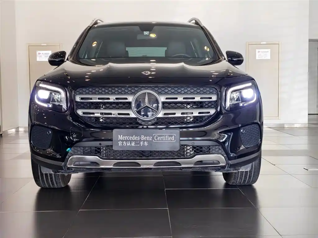 Mercedes-Benz GLB 2023