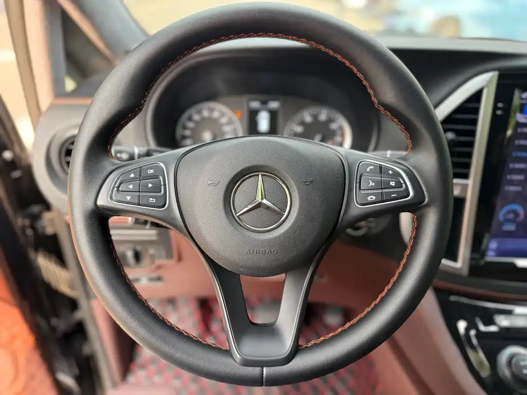 Mercedes-Benz Vito 2018 — фото 11