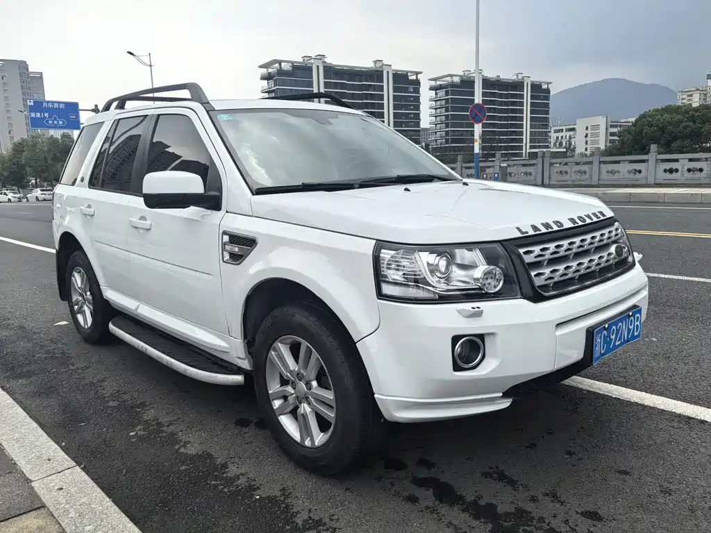 Land Rover Freelander 2 2014 — фото 3
