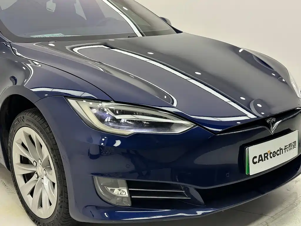 Tesla Model S 2018 — фото 8