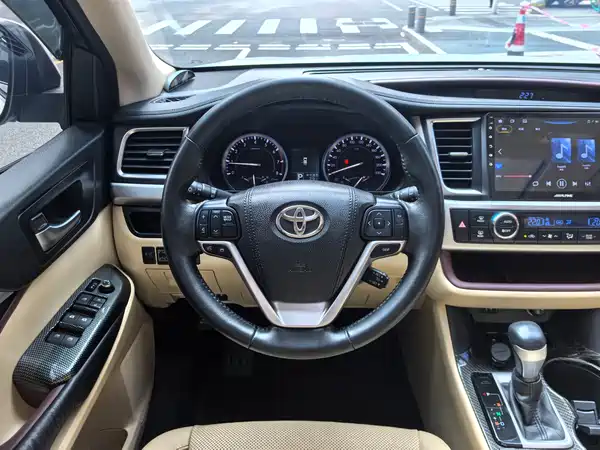 Toyota Highlander 2017