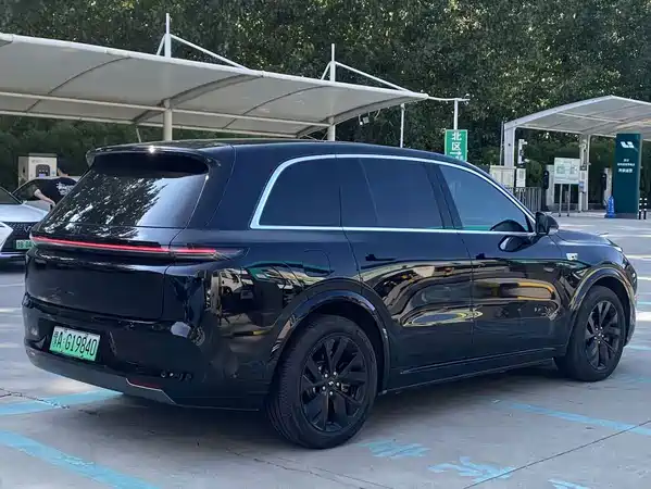 Li Auto L8 2023