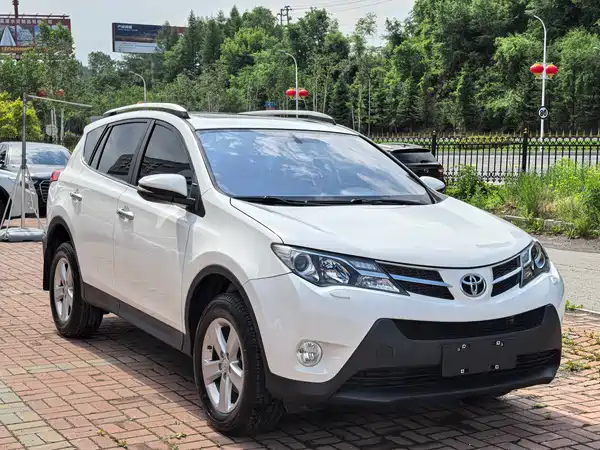 Toyota RAV4 2013