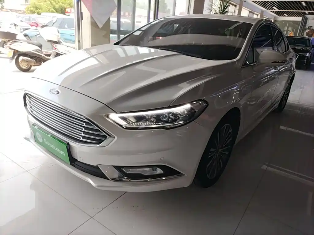 Ford Mondeo 2017 — фото 1