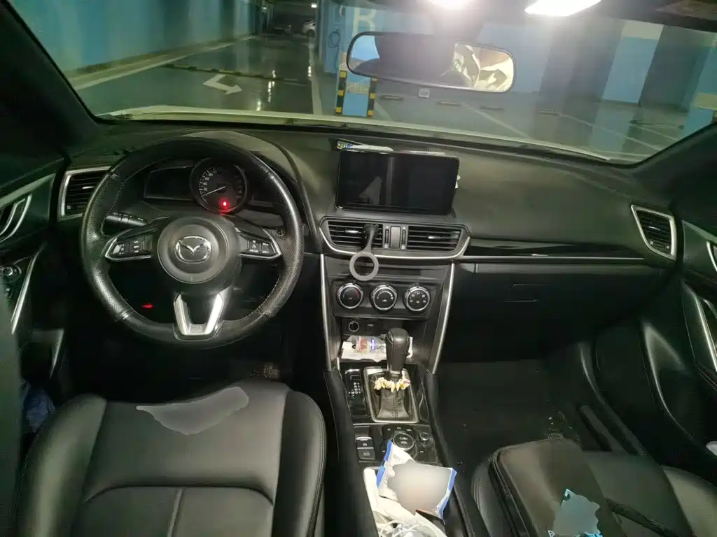 Mazda CX-4 2018 — фото 13