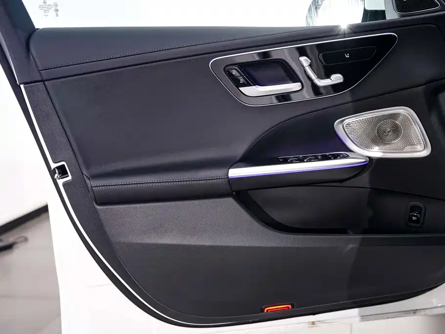 Mercedes-Benz C-Class 2026 — фото 17