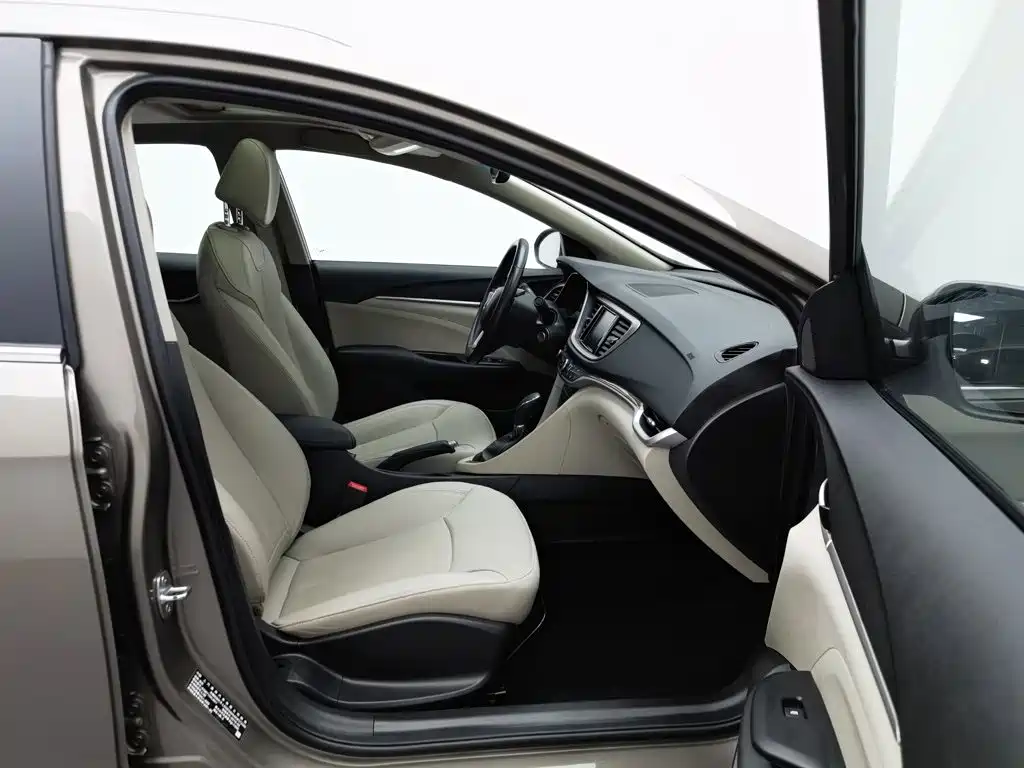 Buick Excelle 2020 — фото 23