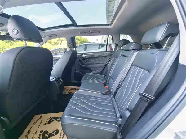 Volkswagen Tiguan L 2025