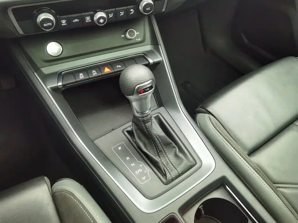 Audi Q3 Sportback 2020 — фото 13