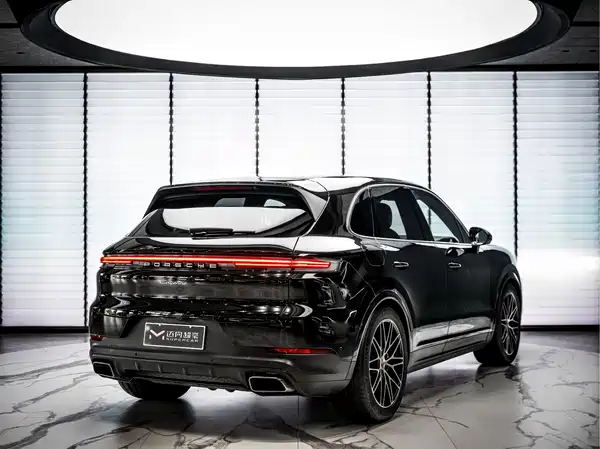 Porsche Cayenne 2023